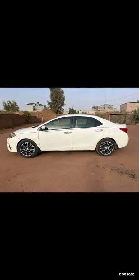 Toyota Corolla S 2014 (image 2)