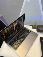 MacBook Pro 2020 — Puce M1 (avec Touch Bar) (thumb image 3)