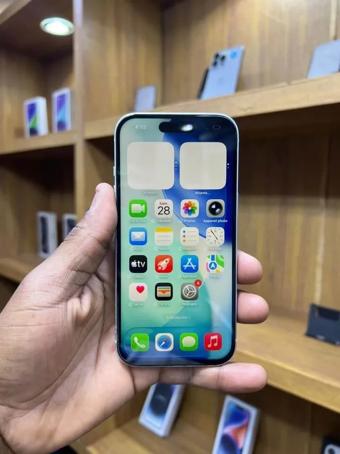 iPhone 15simple 128Go (image 2)