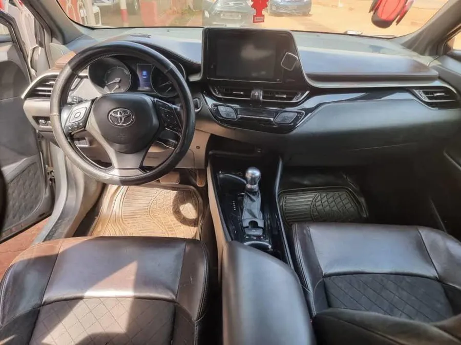 Toyota C-HR Hybride 2020 (image 6)