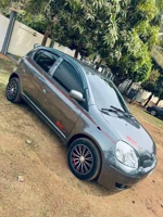 Toyota Yaris 2005 exellent état (thumb image 2)