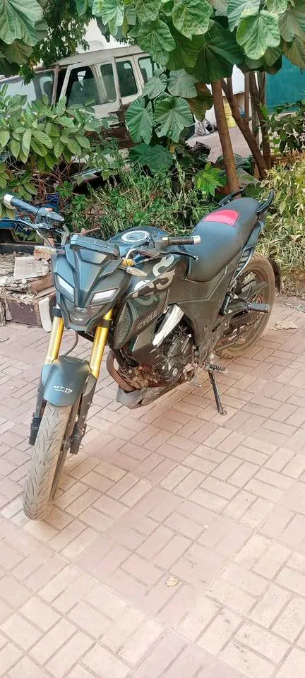 Moto GS cycle (image 1)