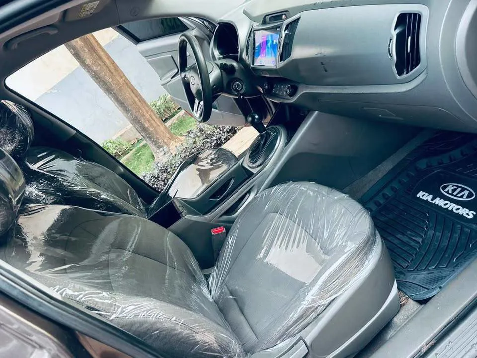 Kia Sportage année 2012 Plaque BV (image 4)