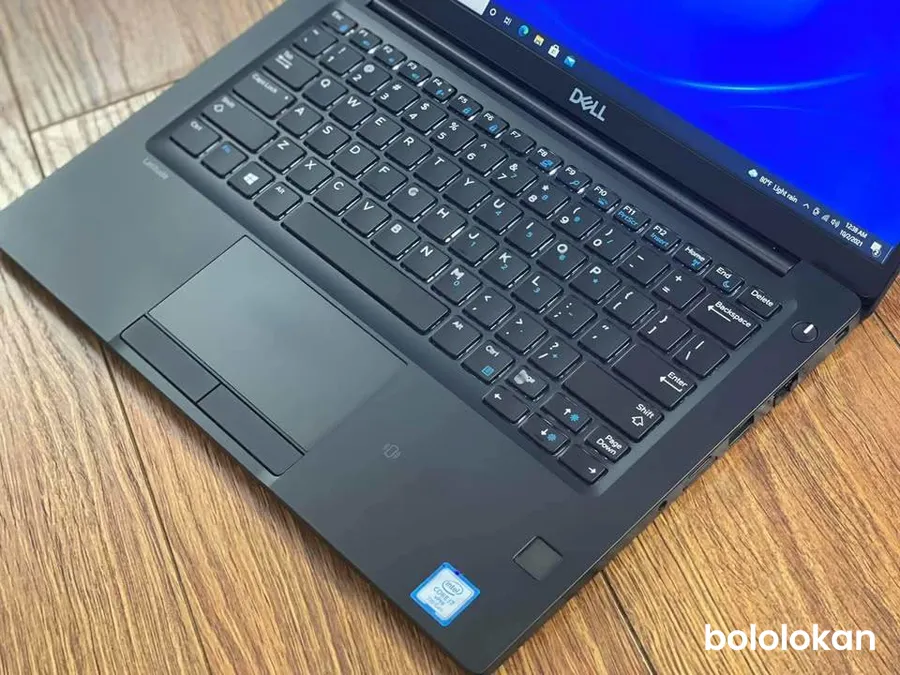 Dell Latitude E7380 (image 6)