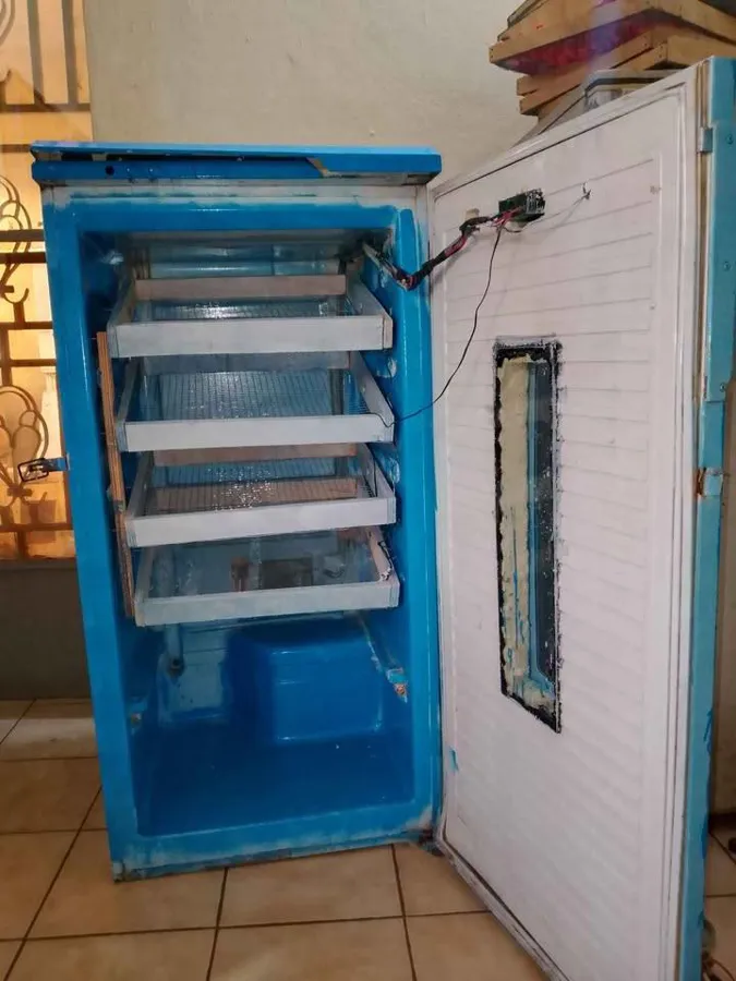 Couveuse semi automatique à vendre (image 3)