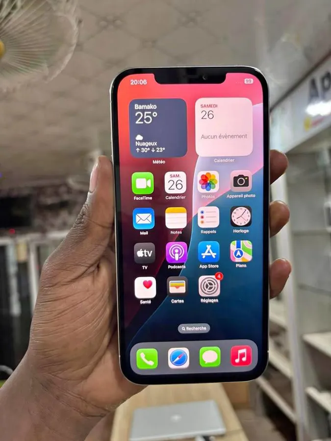 iPhone 12 Pro Max Face ID off (image 1)