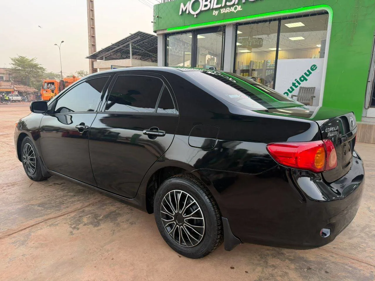 TOYOTA COROLA CE ANNÉE 2010 (image 7)