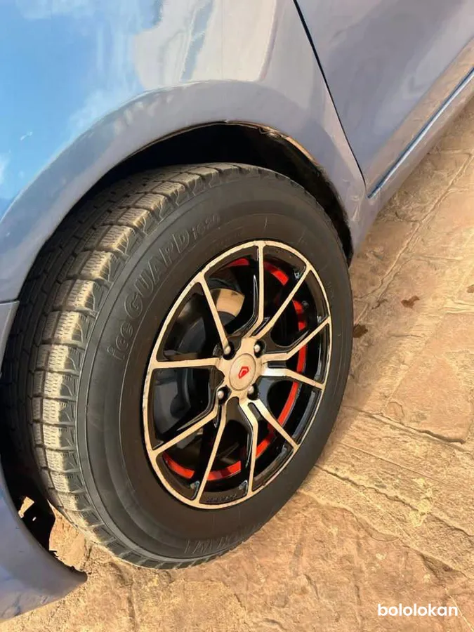 Toyota Yaris break automatique (image 3)