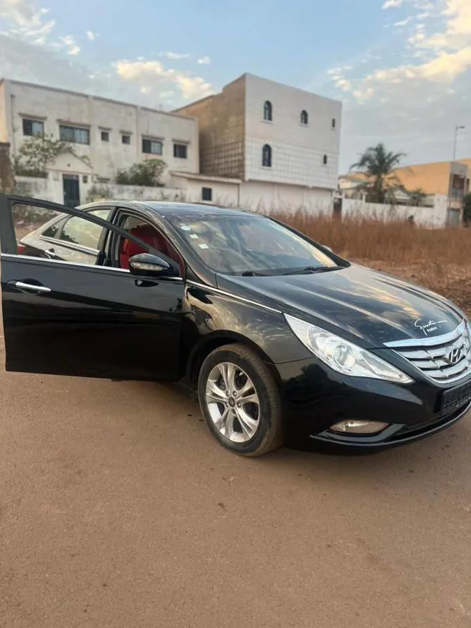 Hyundai Sonata Année 2013 (image 6)
