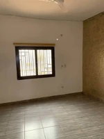 APPARTEMENT À LOUER À YIRIMADIO – BORD DU GOUDRON (thumb image 7)