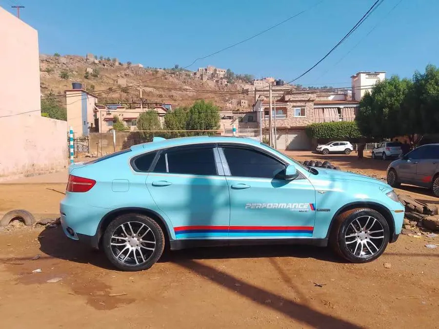 BMW X6 année 2008 (image 2)