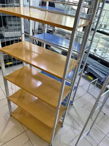 Étagères pour les chaussures