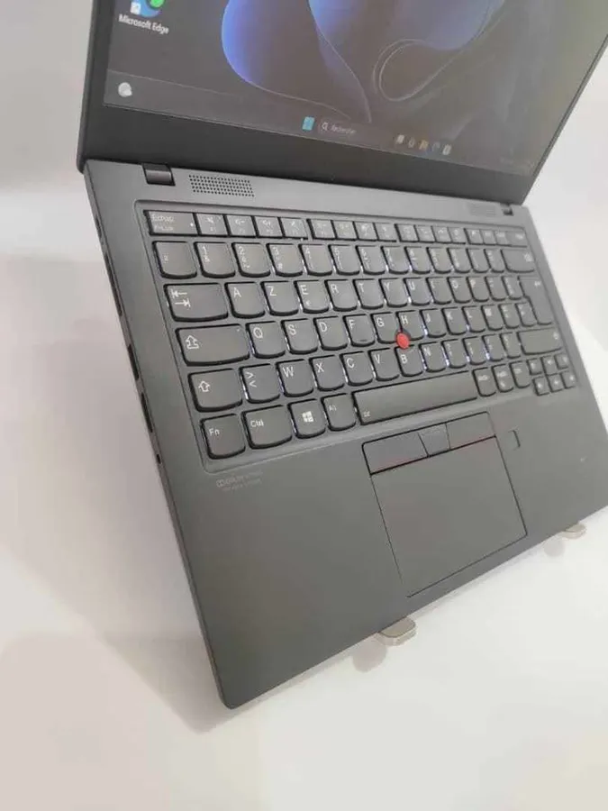 Lenovo ThinkPad X1 Carbon Gen 8 Tactile ☑️ Processeur : Intel Core i7-10610U 10th gén (8CPUs @1.90 (image 5)