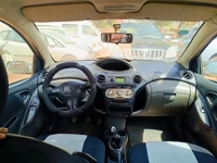 Toyota Yaris 2005 (thumb image 3)